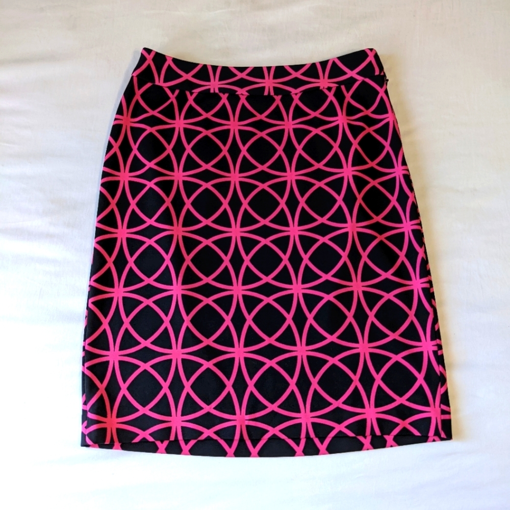 Adrienne Vittadini Geometric Pencil Skirt Size 4 Pink And Black